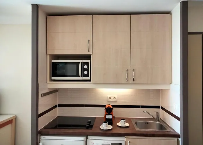 Le Village - E1 121 By Interhome *