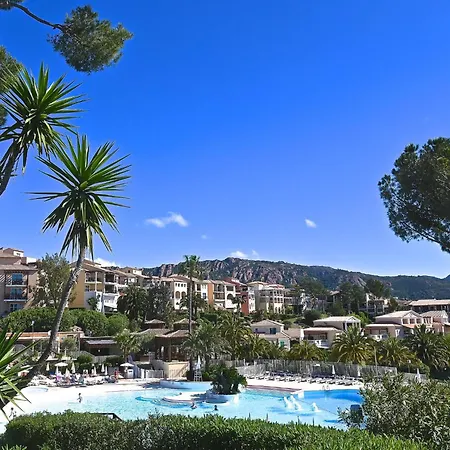 Appartamento Le Village - E1 121 By Interhome Saint-Raphaël