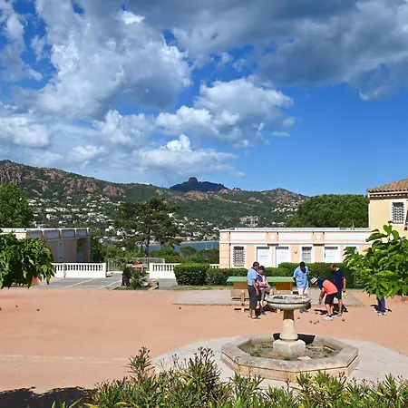 Le Village - E1 121 By Interhome Saint-Raphaël