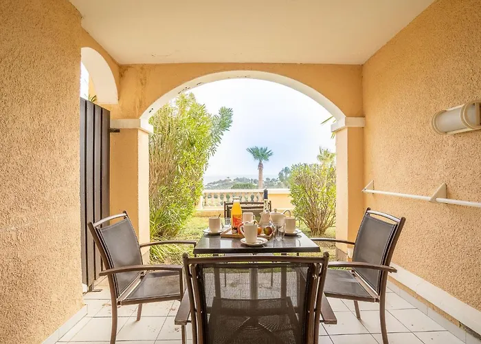 Le Village - E1 121 By Interhome * Saint-Raphaël