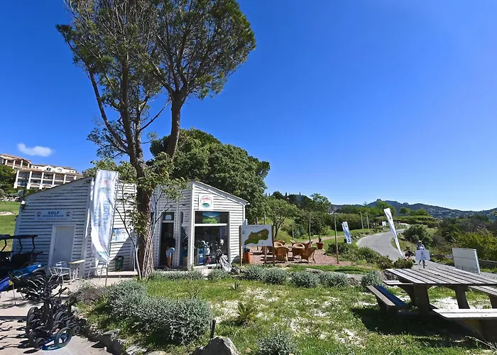 Apartment Le Village - E1 121 By Interhome