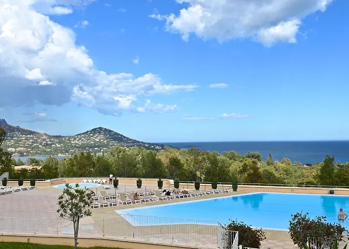 Le Village - E1 121 By Interhome Saint-Raphael (Var)